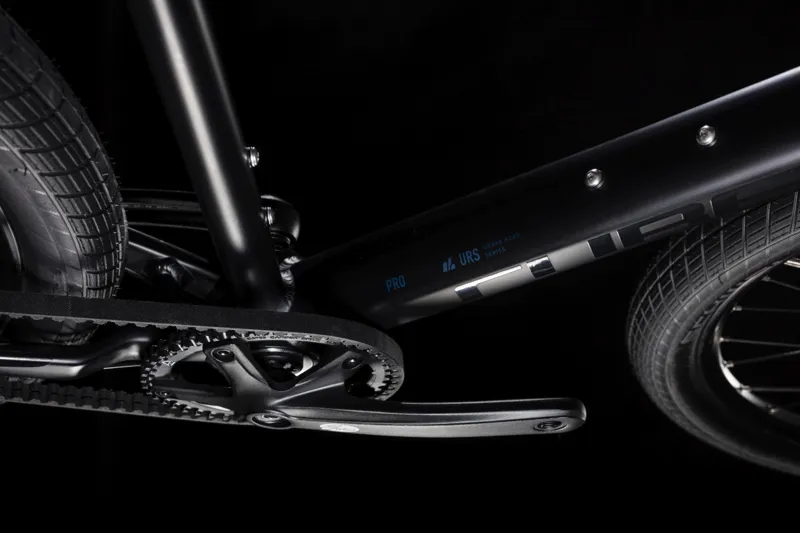 2019 Cube Hyde Pro Mens Hybrid bike in Black