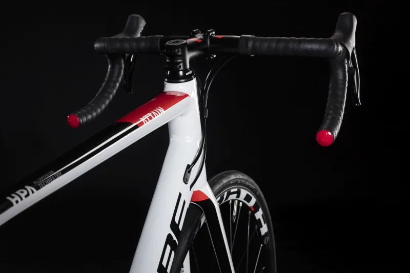 2019 Cube Attain Pro Disc Road Bike in White