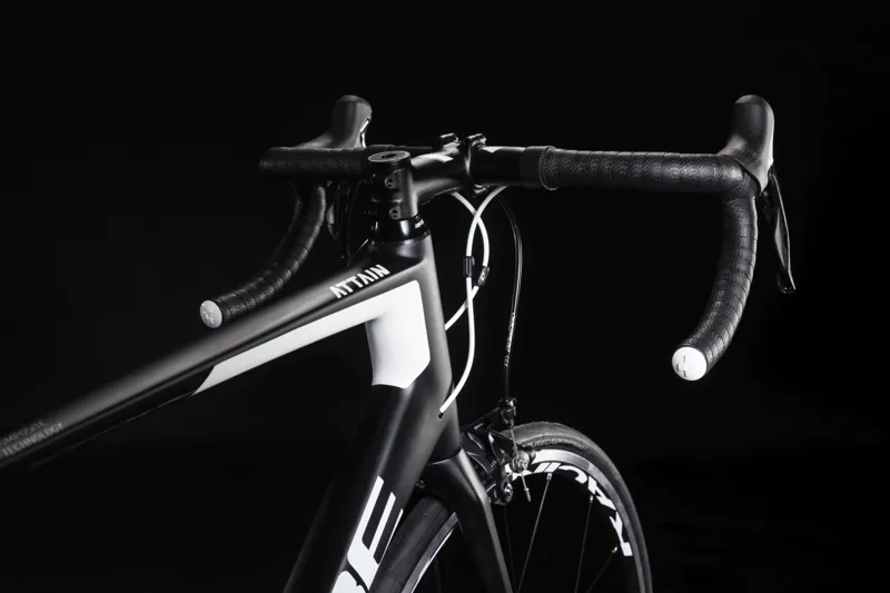 2019 Cube Attain GTC Race Carbon Road Bike in Black