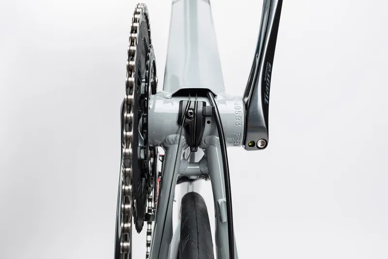 Cube Attain Race Disc 2017 Road Bike Grey