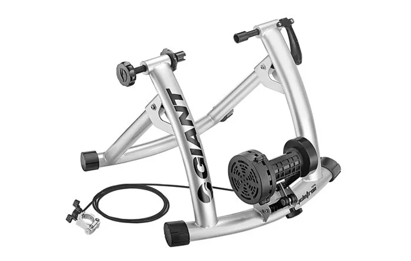 Giant CYCLOTRON MAG Trainer Sil Blk