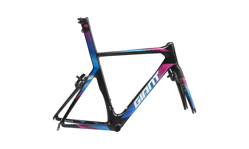 2018 Giant Propel Advanced SL Aero Framset in Black Purple Blue