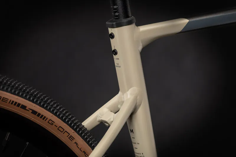 Cube nuroad integrated online seat clamp