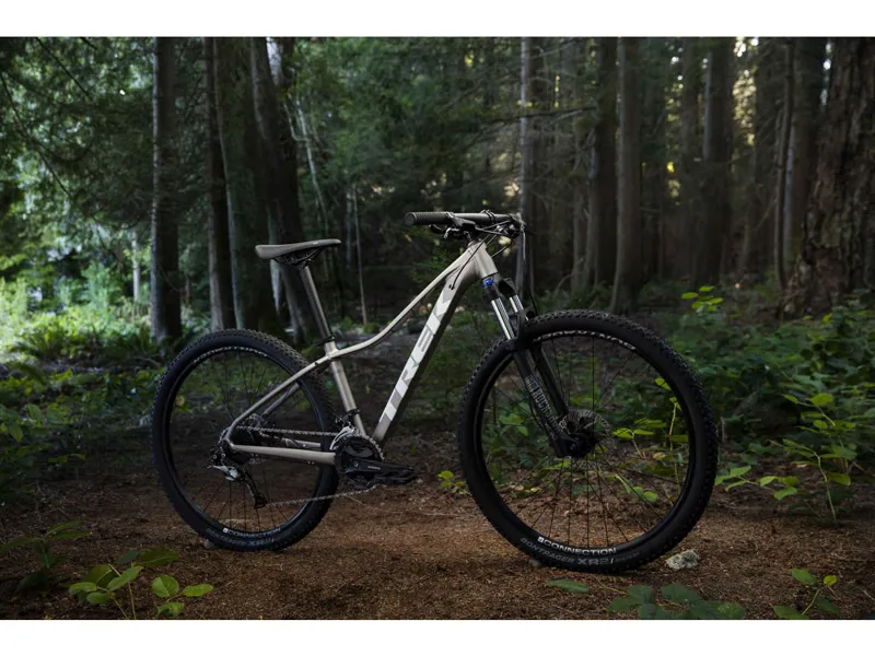 Trek marlin 7 2019 review on sale