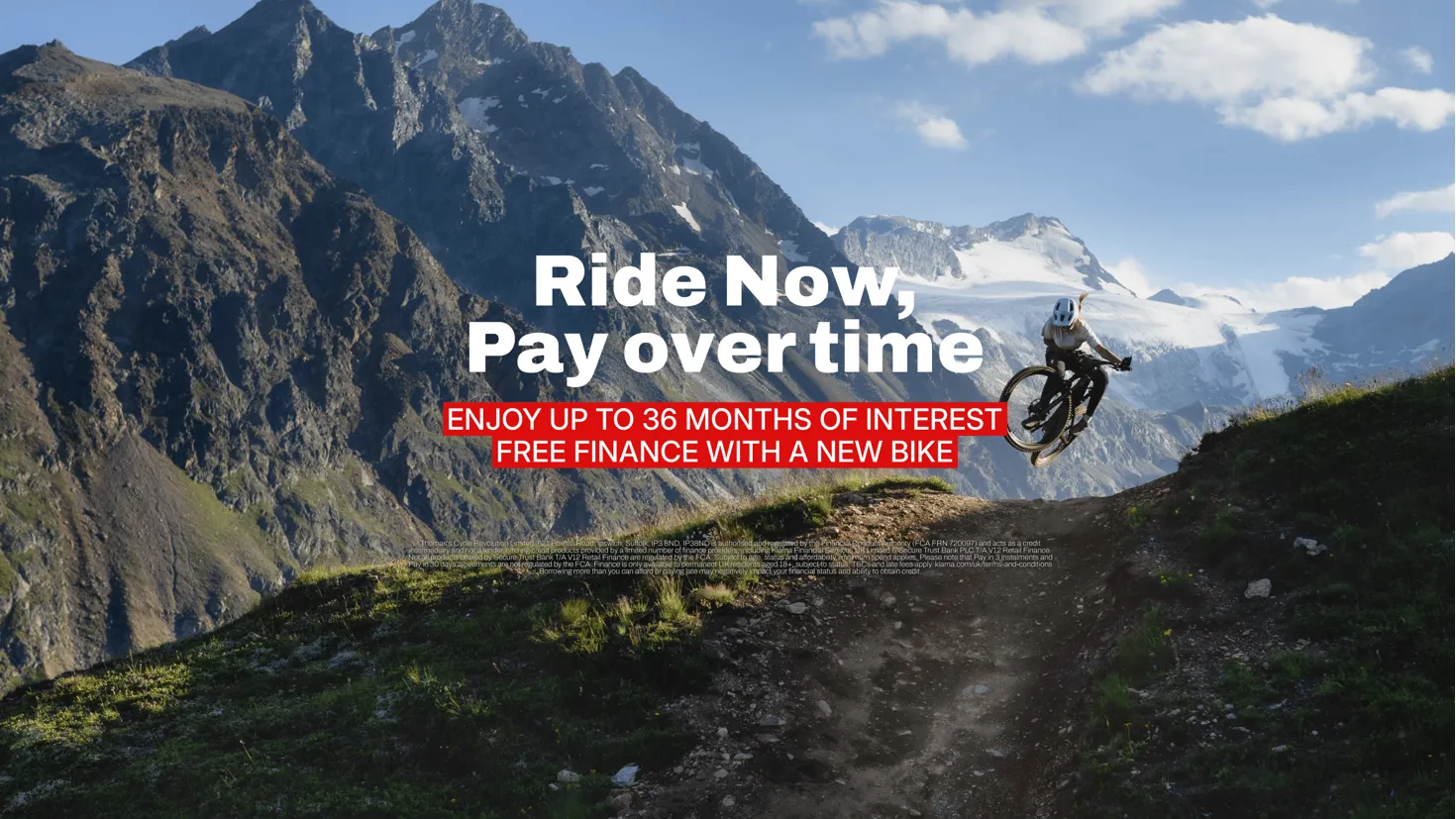 Image of a man riding a Whyte Elyte Evo.